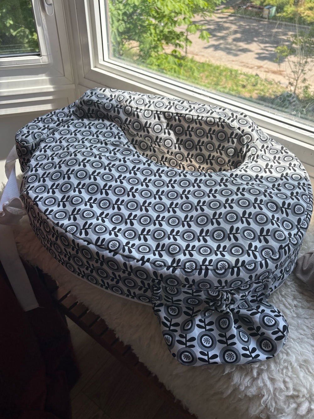 Mr Brest Friend Nursing Pillow with Black and White Floral Pattern